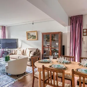 amazing-apartment-6-guests-5-min-from-gare-de-lyon.fr-paris.fr/